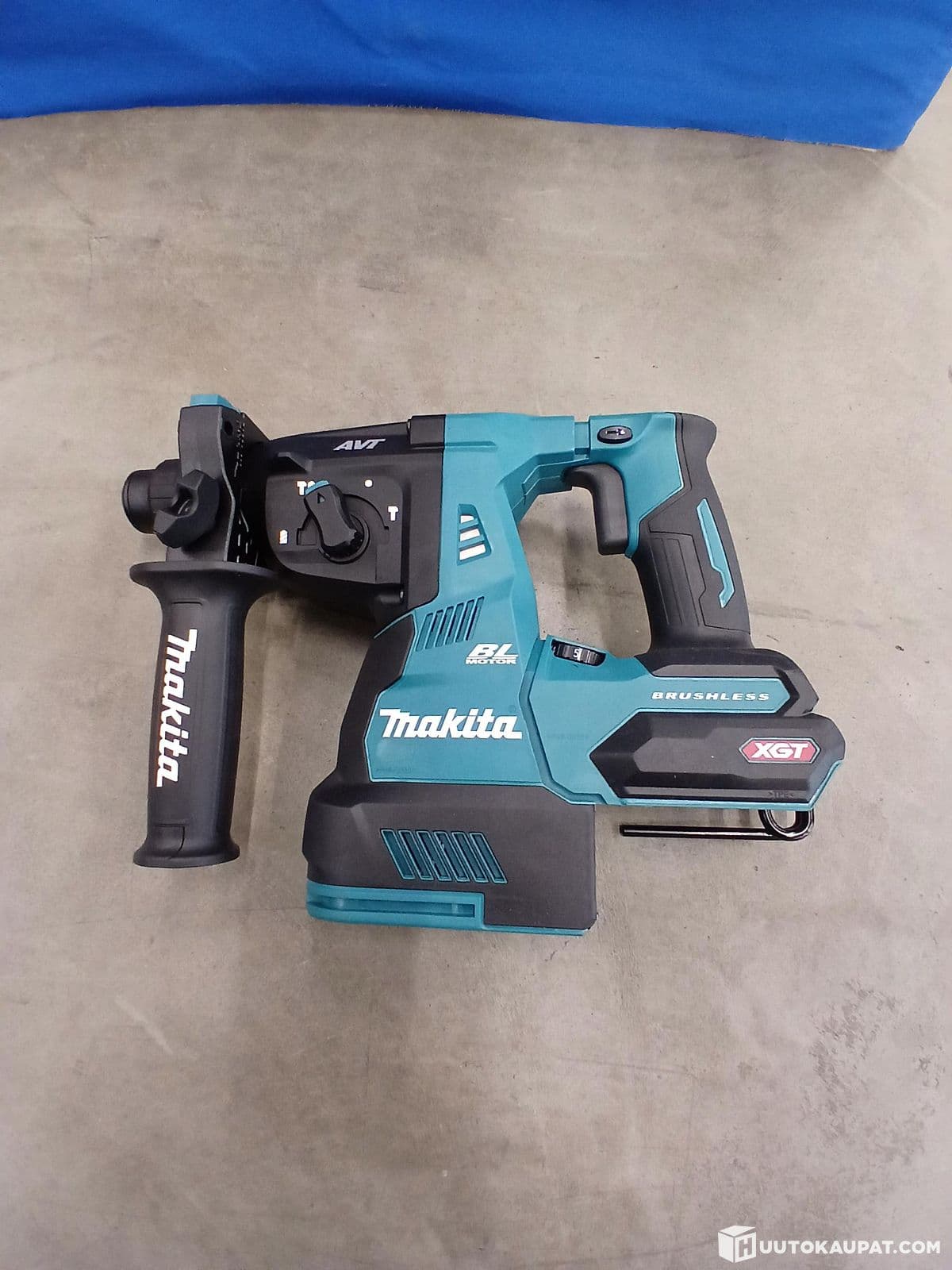 Makita Akkuporavasara HR003GZ, Raasepori