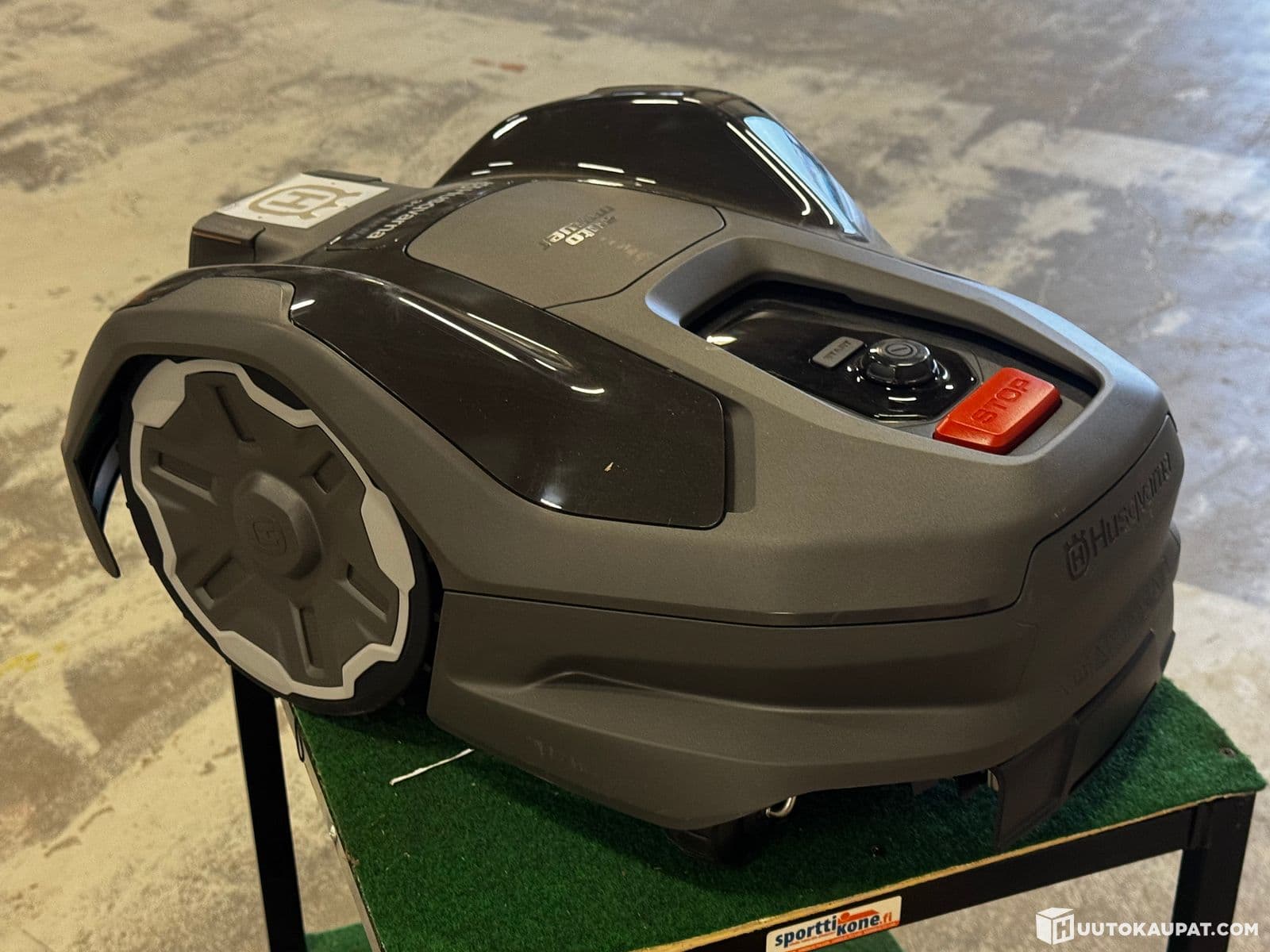 Husqvarna Automower 310E NERA Robot Mower, Salo