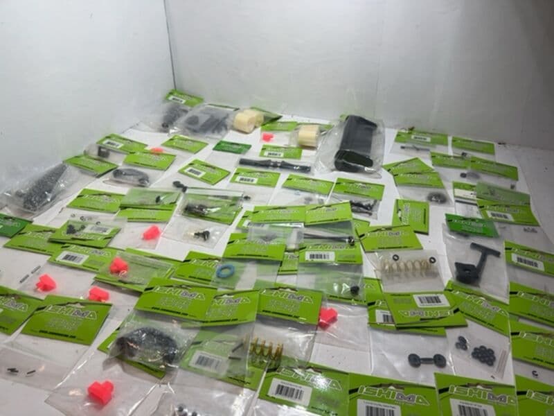 Lot Ishima RC parts, 67 pieces