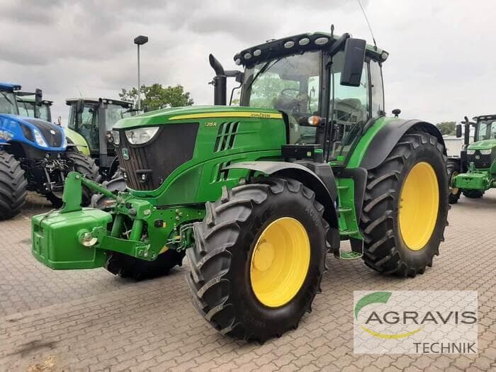 John Deere 6215 R