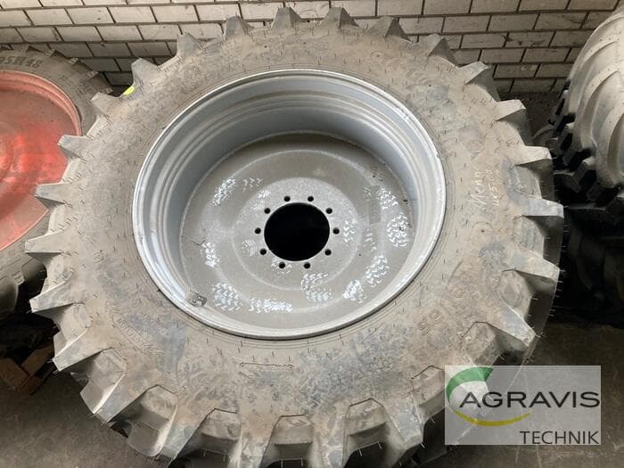 520/85R42