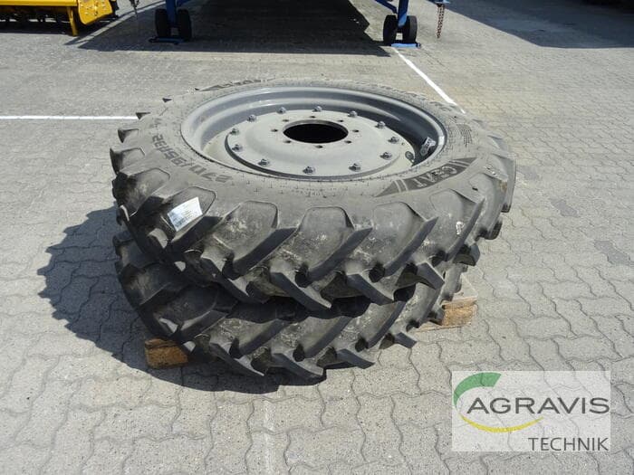 CEAT 270/95R32