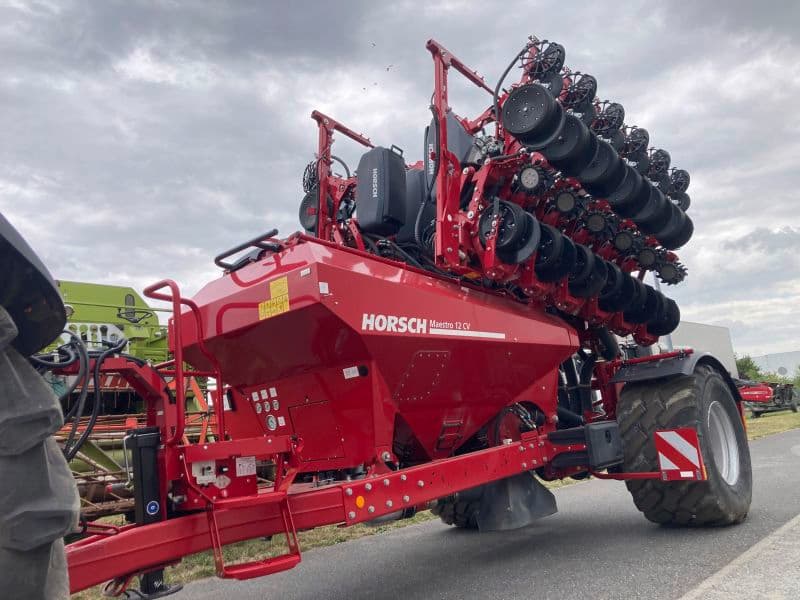 HORSCH MASCHINEN GMBH - BODENB MAESTRO CV M19