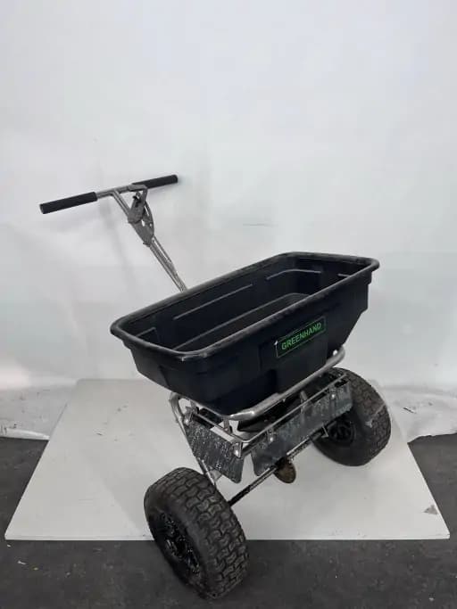 Salt spreader Greenhand