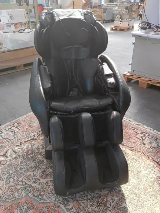 iCare 900 massage chair