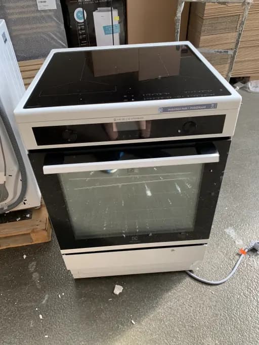 Induction stove Electrolux LKI6489SOW