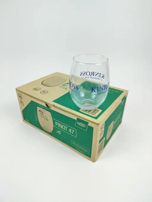 Glass Hostelvia Pinot 47