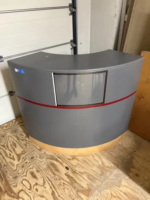 Front desk arc-shaped
