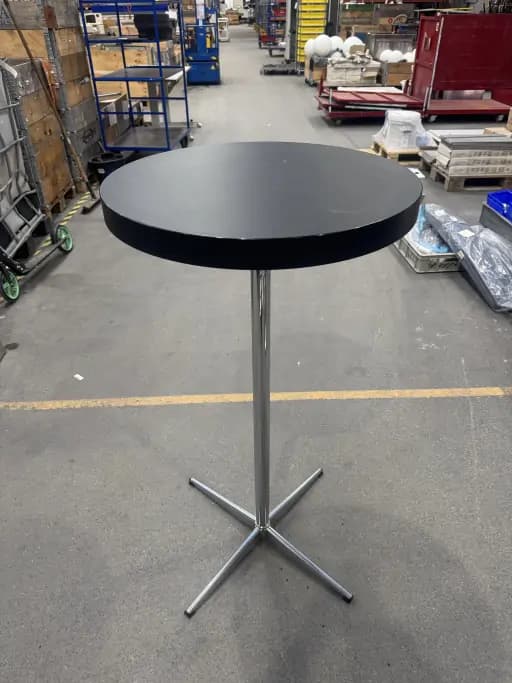 Black round bar table