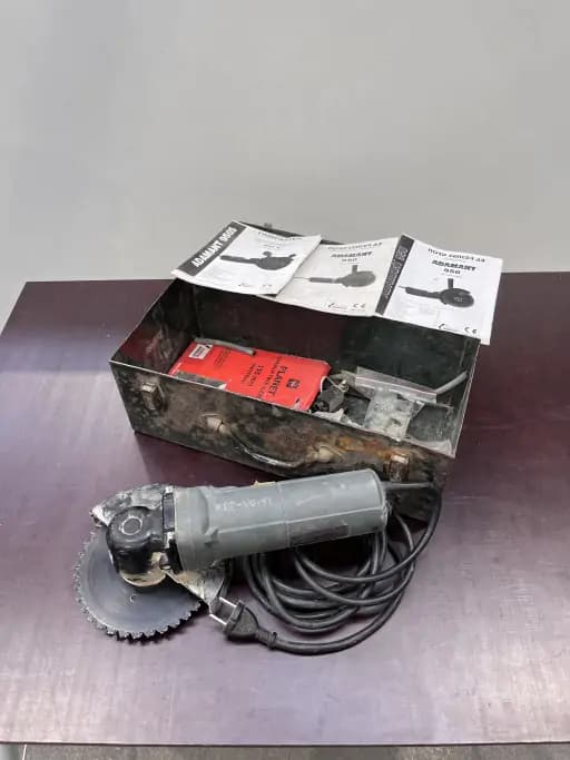 Adamant 950 double blade saw in metal case