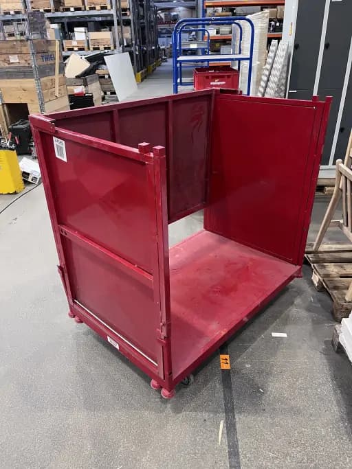 Stackable steel pallet container