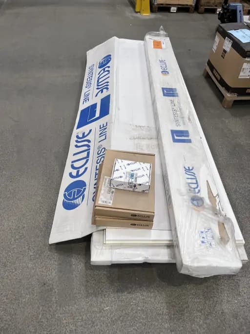 Eclisse Syntesis Line Sliding Door System