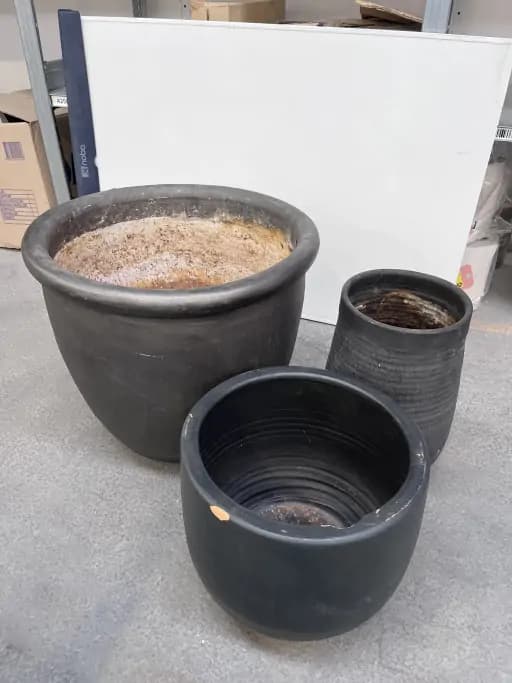Ceramic pots, 3 pcs.