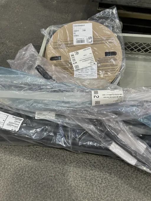 Shrink tubing lot TE Connectivity