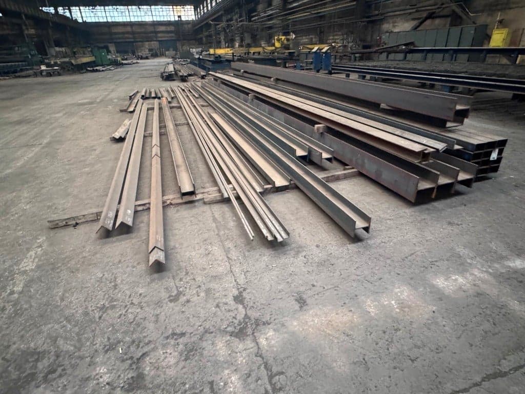 Construction wholesaler commercial goods