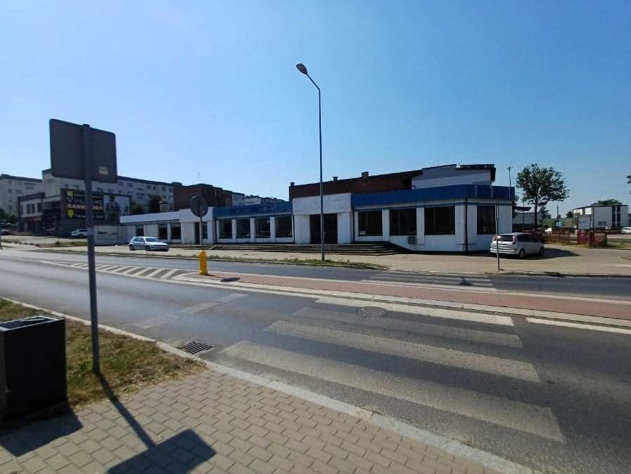 Site with commercial and service building Radomsko, ul. Targowa 10