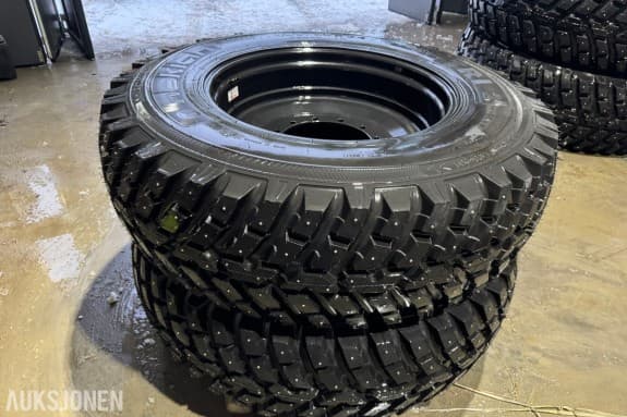 4 stk Fendt Nokian vinterhjul 480/80 R34 + 620/80 R42 med pigg