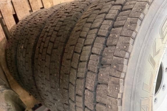 2020 Nokian TRI 2 340/80 R18 på felg – komplett hjulsett – meget god stand