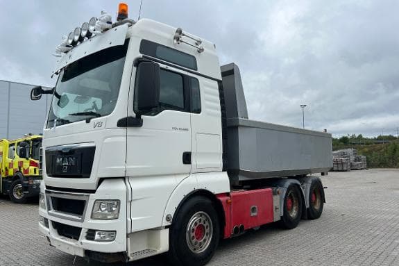 2009 MAN TGX 33.680 V8 6 x 4 Dumperkasse