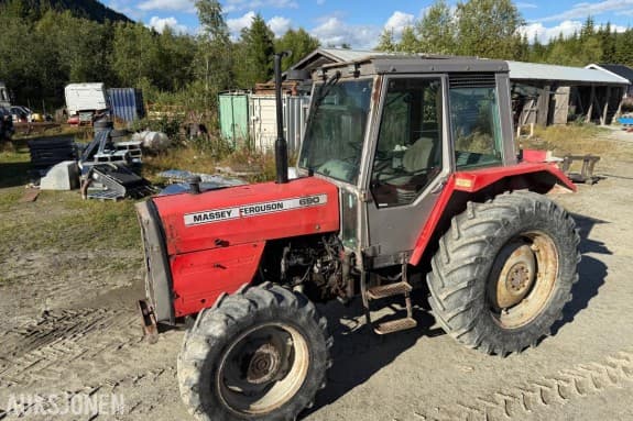 1983 Massey Ferguson 690 m/4 kjettinger og hydr. toppstag
