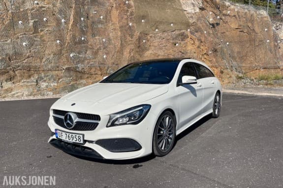 2017 Mercedes-Benz CLA 180 Shooting Brake 2XAMG PANORAMA RYGGEKAMERA CARPLAY F1 GIR FULL SERVICEHISTORIKK 99900km