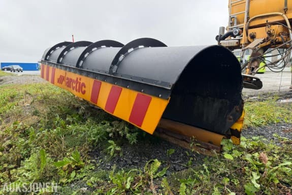 2022 Arctic AM 4000 HPD snøplog