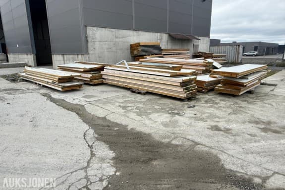 Stort parti sandwichplater – 80 mm – lengder opptil 8 m Beskrivelse