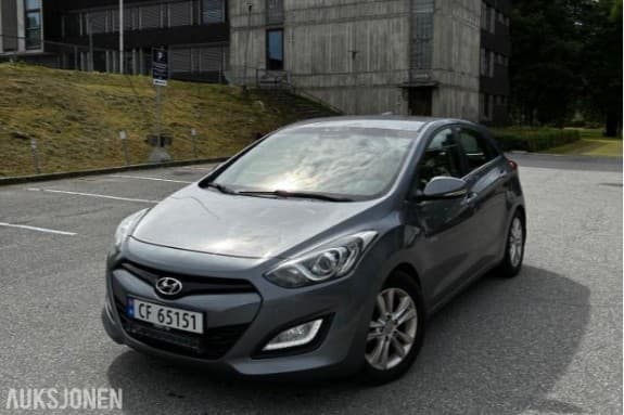2013 Hyundai i30 1.6, Cruisekontroll, S+V dekk, Reparasjonsobjekt