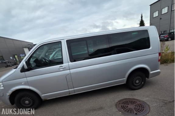 2008 Volkswagen Transporter 1.9 Diesel, S+V dekk – 8 seter
