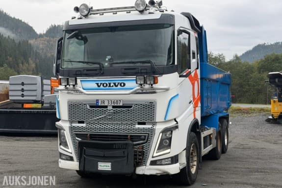 2013 Volvo FH16 6x4 tippbil med Zetterbergs tippkasse