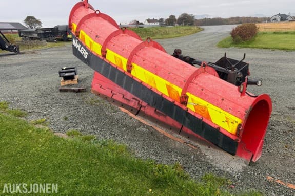 Mählers brøyteplog selges som deleplog