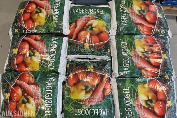 15 stk 10 kg Hagegjødsel / Fullgjødsel NPK 12-4-18 Mikro Til Plen, grønnsaker, frukt og bær mm