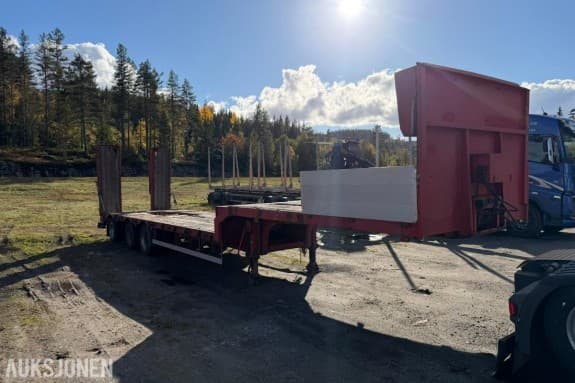 2006 Istrail NN232 Maskinsemi