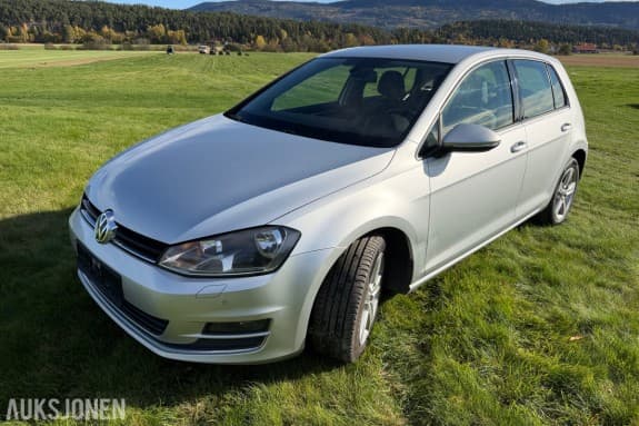2015 Volkswagen GOLF 1.2-105 / Automat / Servicehefte / EU-OK