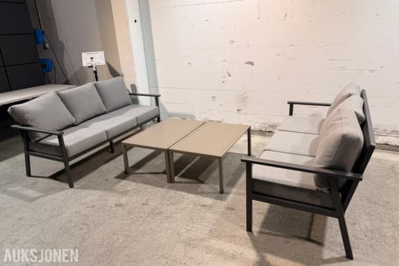 Brafab Samvaro sofagruppe med 2 Nardi Aria 100 bord