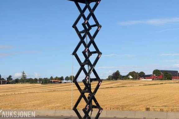 2017 Almac Almacravler Bibbi 10,90 Evo Bi Energy 980 Timer Beltegående sakselift