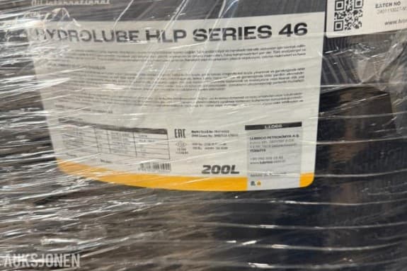 800L Lubrico hydraulikkolje HLP 46 på - 4 x 200L fat