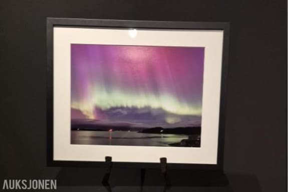 2026 Nordlys over Atlanterhavet av Pål Erik Ekholm - Foto innrammet - 24x32cm - Veldedighetsauksjon Mental helse uka 2026