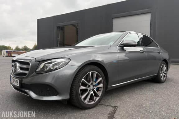 2017 Mercedes-Benz E 350E PHEV PANORAMA HEAD-UP 360-KAMERA HENGERFESTE