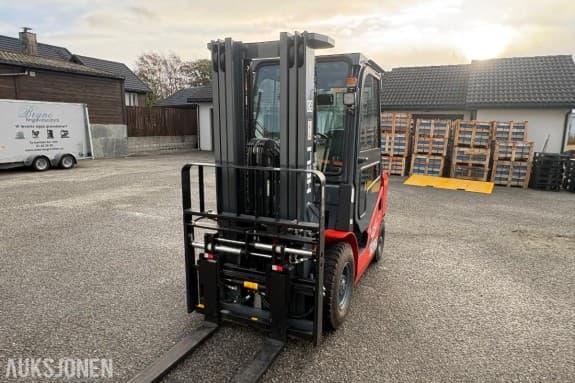 2022 Heli CPCD25 Motvektstruck diesel 44timer