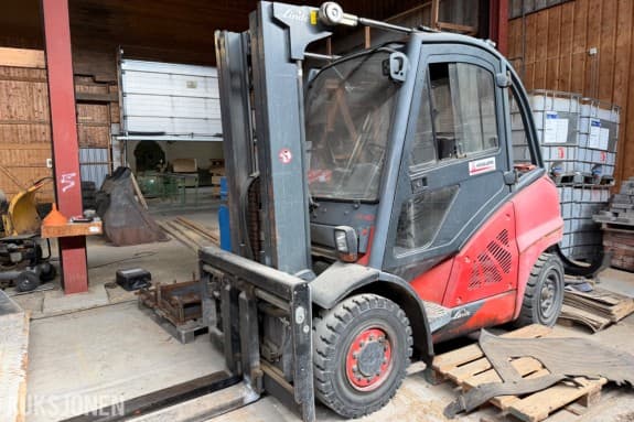 2012 mod. Linde H40D. Motvektstruck. Rep objekt