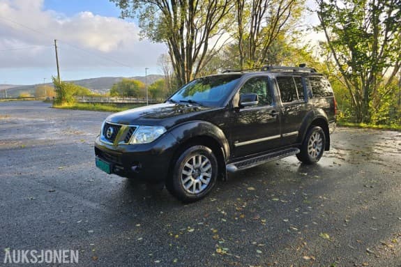 2012 Nissan Pathfinder 3.0 V6 231hk 4X4 automat hengerfeste s+v dekk