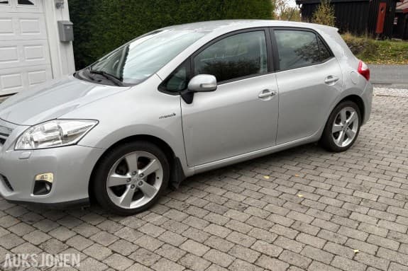 2011 Toyota Auris 1.8, 97 500 km, Automat, Cruisekontroll, S+V dekk