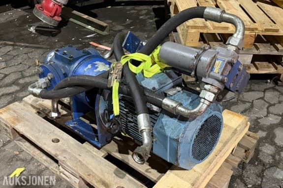 Hydraulikkaggregat med elektromotor og pumpe
