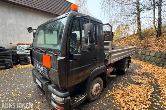 2001 MAN LE160C planbil med tipp
