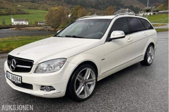 2008 Mercedes-Benz C 200 CDI MANUELL EU-OK 06.28 HENGERFESTE DELSKINN