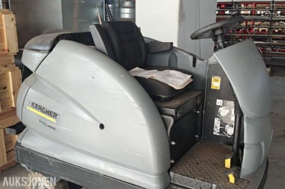2010 Kärcher BR 100/250 R BP Pack – Ride-on gulvvaskar/kostebil