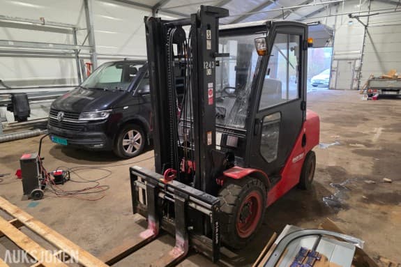 2014 Hangcha CPCD30 dieseltruck 3 tonn kun 1072 timer
