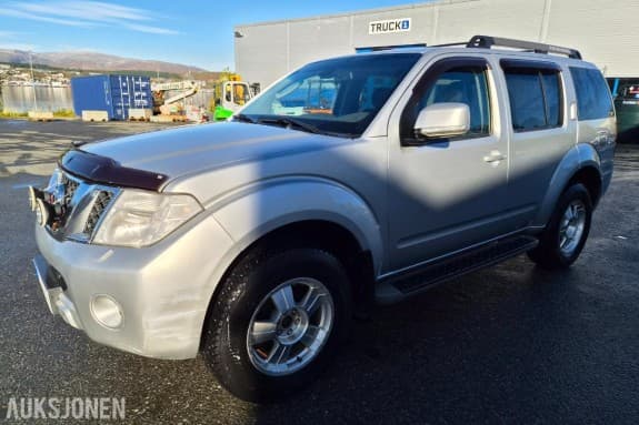 2012 Nissan Pathfinder - 2.5-190 D 4X4 - LAV KM - Ny service - 127820km