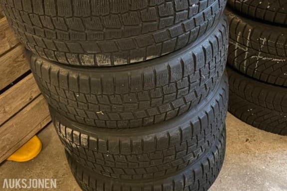 4 stk Ford Mondeo felger Falken vinterdekk 205/55 X 16